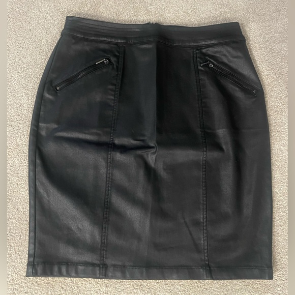 WHBM Faux Leather Skirt. Excellent condition!! - Picture 3 of 5